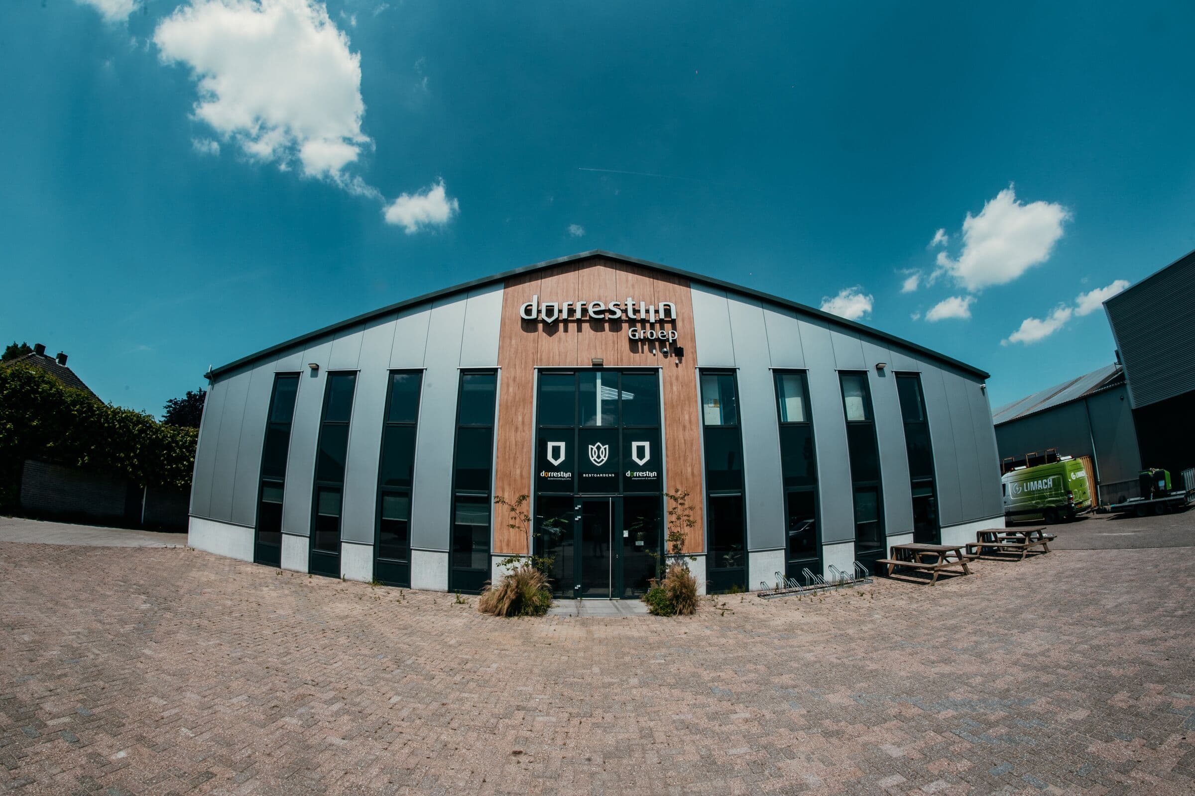 Het bedrijfspand van Dorrestijn Groep in Veenendaal